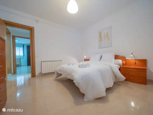 Villa Aurore (12 pers.), vue montagne | Espagne, Costa Brava, Lloret de Mar - villa Situé en face de la chambre 5.0 avec la salle de bain 3.0 entre les deux