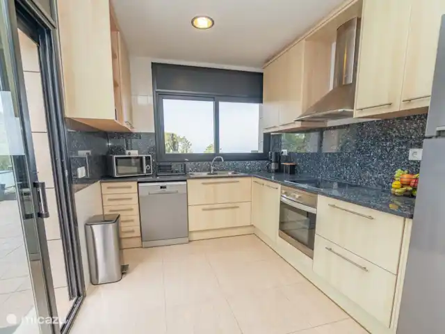 Villa Aurore (12 pers.), vue montagne | Espagne, Costa Brava, Lloret de Mar - villa Cuisine 1.0 entièrement équipée