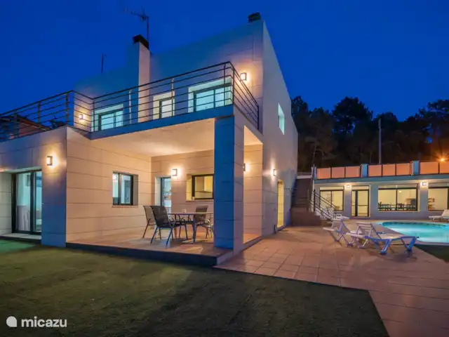 Villa Aurore (12 pers.), vue montagne | Espagne, Costa Brava, Lloret de Mar - villa Villa Aurire de nuit