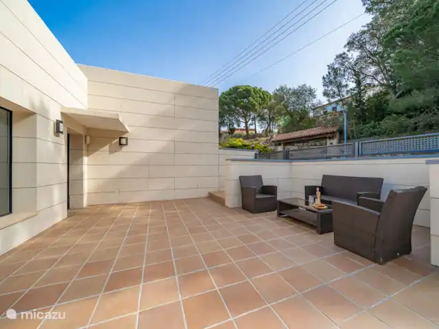 Villa Aurore (12 pers.), vue montagne | Espagne, Costa Brava, Lloret de Mar - villa Entrée de la maison au niveau de la rue