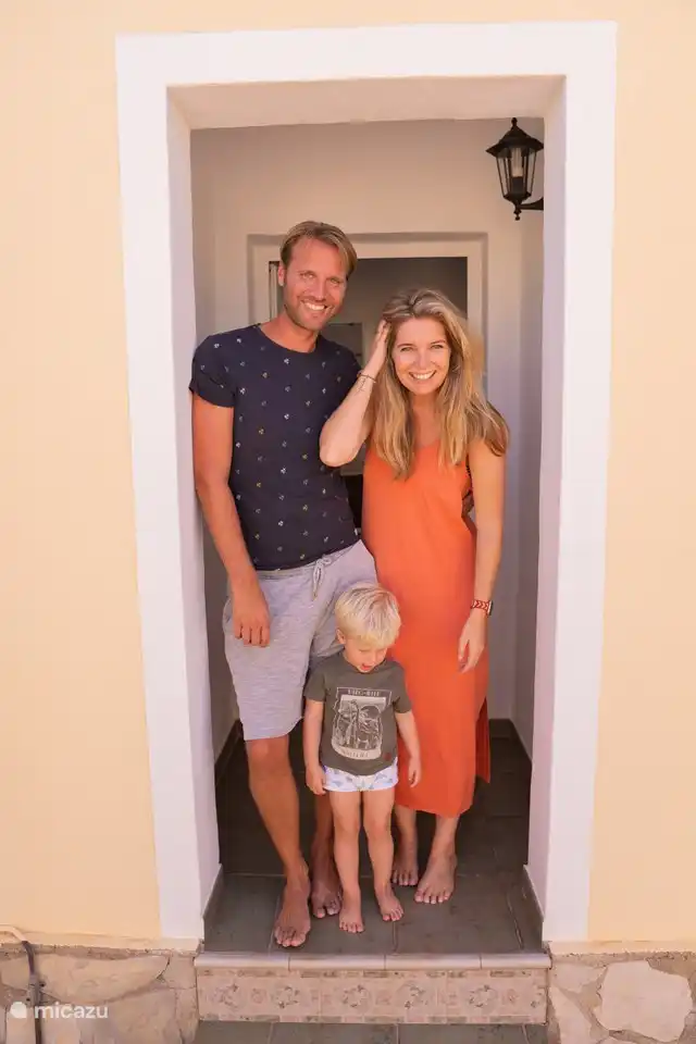 Josine, Bart en Noah