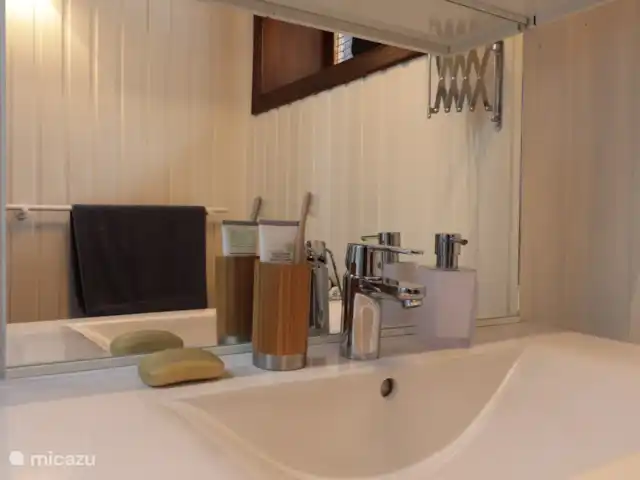Chalet Tartan | Belgique, Ardennes, Vencimont - chalet Salle de bain avec douche et lavabo