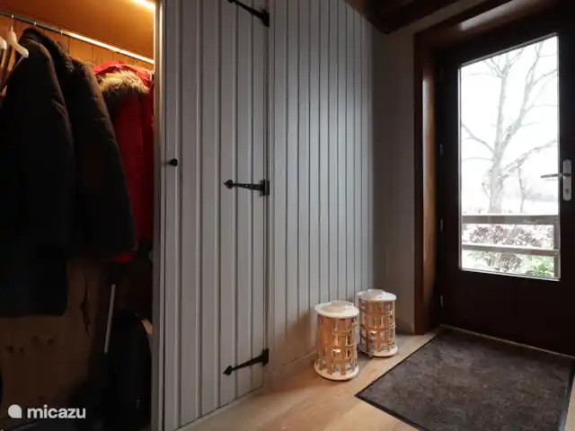 Chalet Tartan | Belgique, Ardennes, Vencimont - chalet Hall avec placard vestiaire