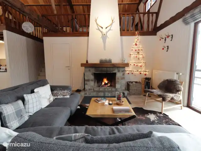 Chalet Tartan | Belgique, Ardennes, Vencimont - chalet Salon avec cheminée cosy