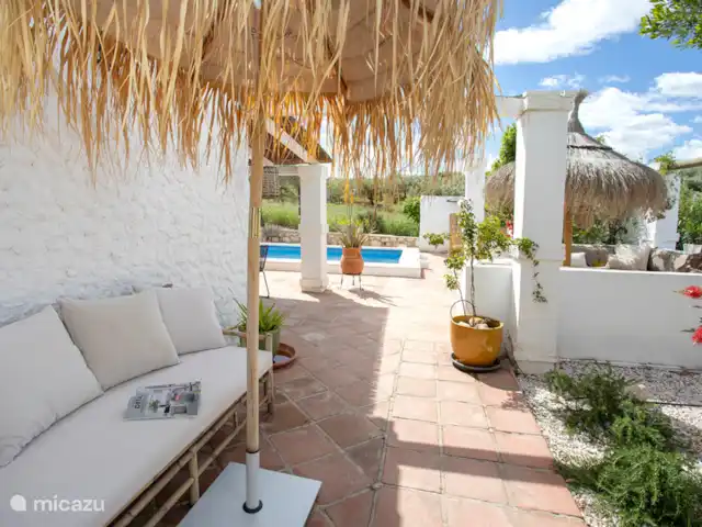 Finca Can Faye huren in Spanje, Andalusië, Riogordo - finca Wat een fijn schaduwplekje!
