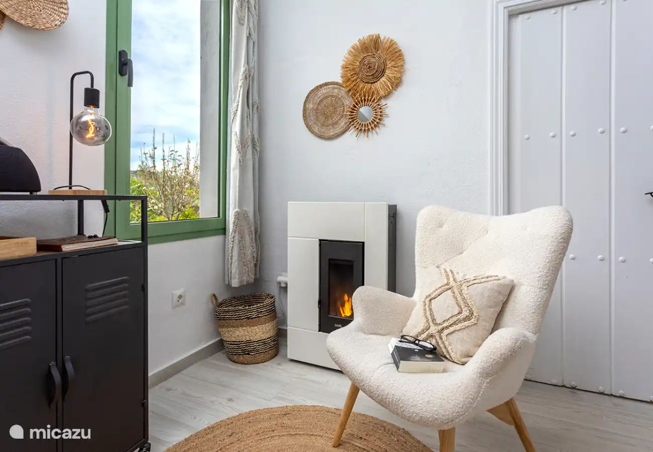 Bien au chaud au coin du feu pendant les mois d'hiver