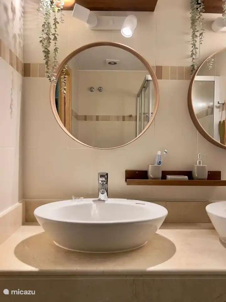 Wastafel ensuite badkamer