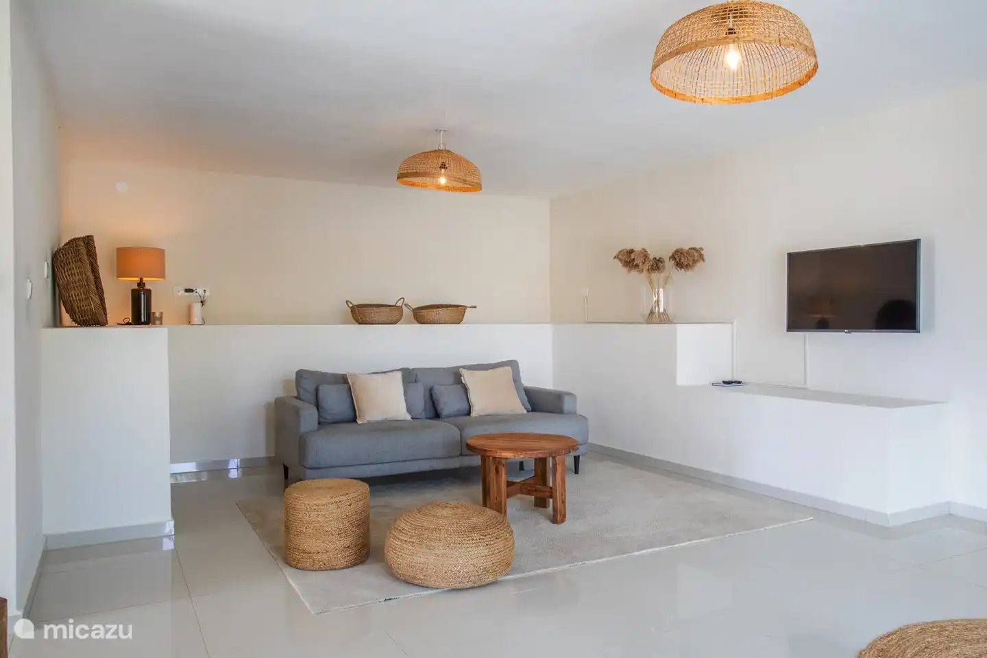 Bank waar je een gezellig avondje televisie kan kijken.