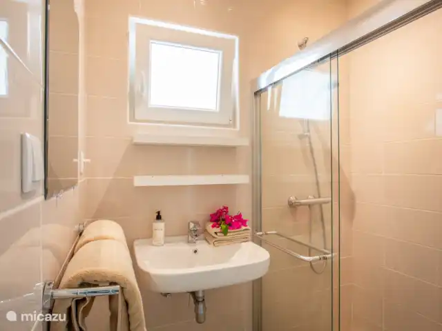 Ático para 6 personas en Jan Thiel en Curazao, Banda Arriba (este), Vista Royal - apartamento Baño 1