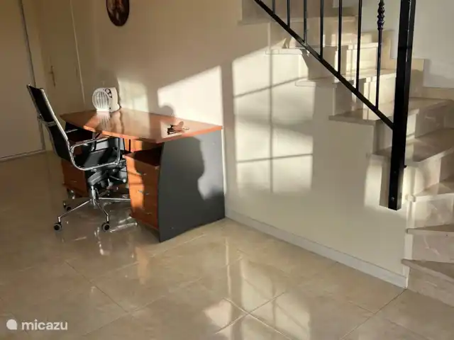 Casa 49 en España, Costa Blanca, San Fulgencio - casa vacacional Escritorio de la habitación del jardín
