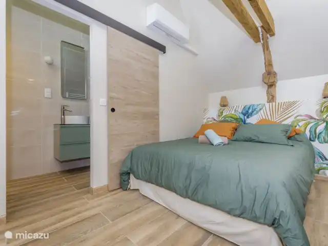 Sourcette en Francia, Dordoña, Terrasson - casa vacacional Dormitorio