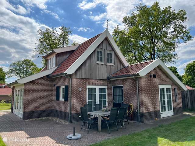 Holiday home in Netherlands, Overijssel – holiday house Country house the Nightingale