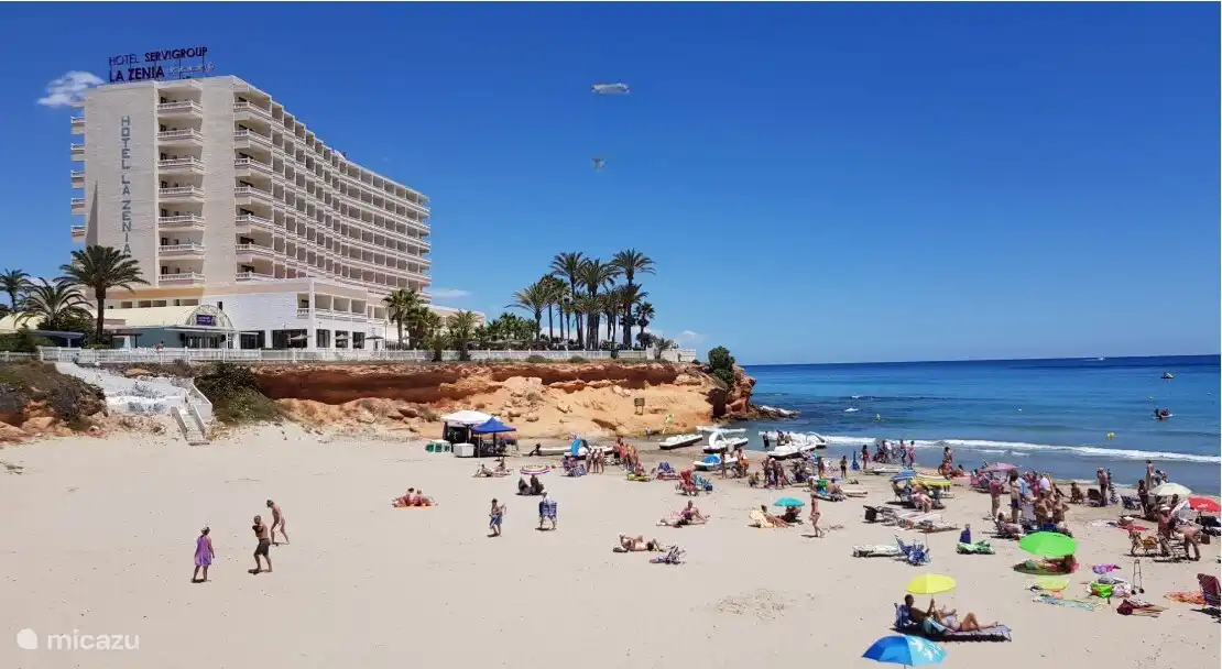 Strand op 2.5 kim van appartement