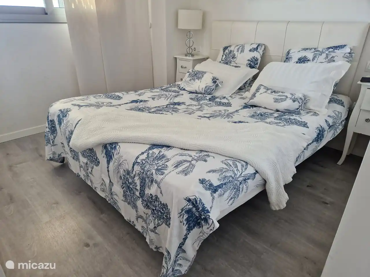 Slaapkamer met 2 persoonsbed