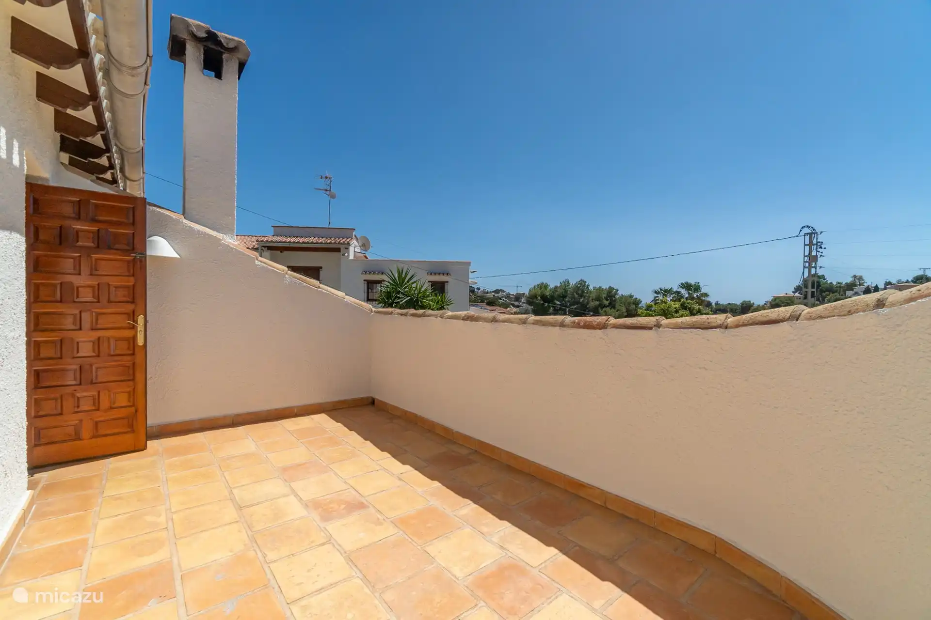 Terrace on the first floor, no view