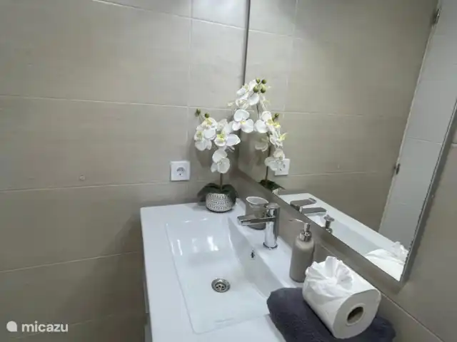 Proche plage et centre | Espagne, Costa Blanca, Torrevieja - appartement Salle de Bains