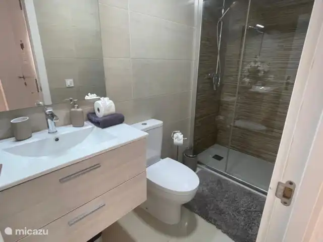 Proche plage et centre | Espagne, Costa Blanca, Torrevieja - appartement Salle de Bains