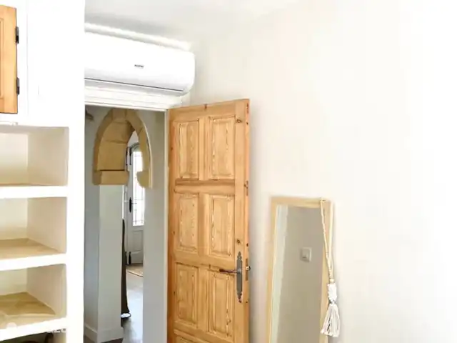 Casa Lola * Style bohème | Espagne, Costa Blanca, Jávea - maison mitoyenne Les deux chambres sont également équipées de nouveaux climatiseurs et ventilateurs de plafond.
