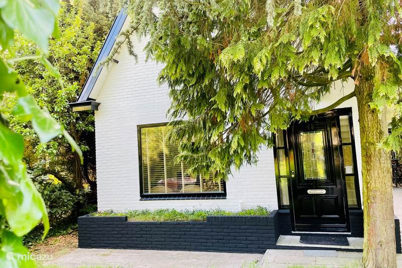 Vakantiehuis Nederland, Noord-Holland, Bergen Villa Royale luxe villa in groene tuin