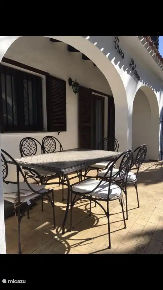 Table à manger Tres Palmas en naya