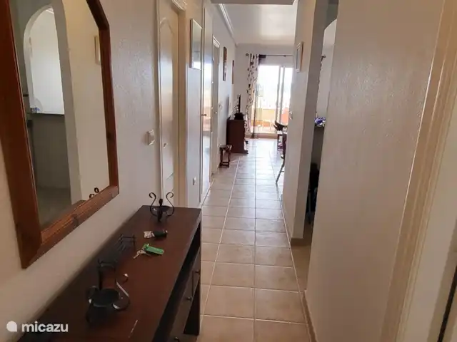 Casa Belle | Espagne, Costa Blanca, Vistabella - appartement le couloir s'étend jusqu'à la terrasse et toutes les pièces sont situées le long du couloir