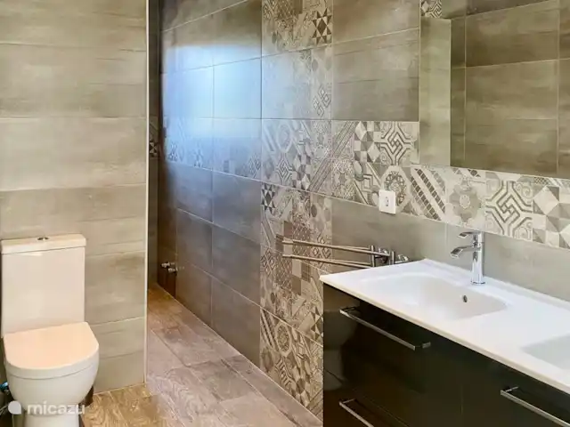 Villa El Nido | Moraire | 8 pers. | Espagne, Costa Blanca, Moraira - villa La Villa El Nido dispose de 3 salles de bain complètes avec douche à effet pluie