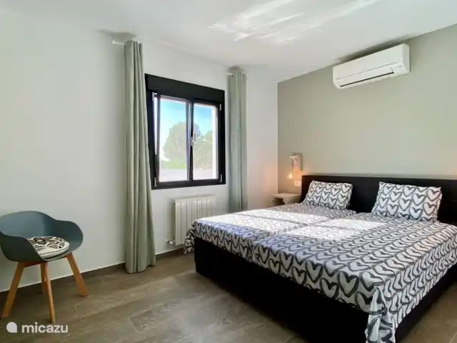 Villa El Nido | Moraire | 8 pers. | Espagne, Costa Blanca, Moraira - villa La Villa El Nido dispose de 4 chambres avec de confortables lits avec sommier à ressorts