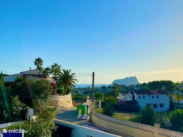 Villa El Nido | Moraire | 8 pers. | Espagne, Costa Blanca, Moraira - villa L'Ifach à Calpe est clairement visible depuis la Villa El Nido