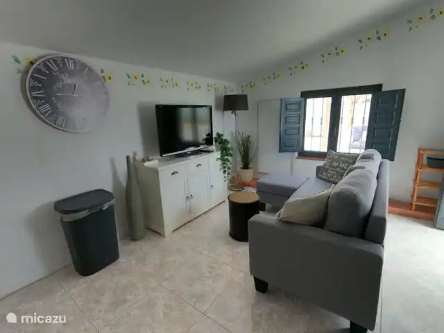 Cortijo naturista con vistas en España, Andalucía, Oria - apartamento Apartamento con sala de estar