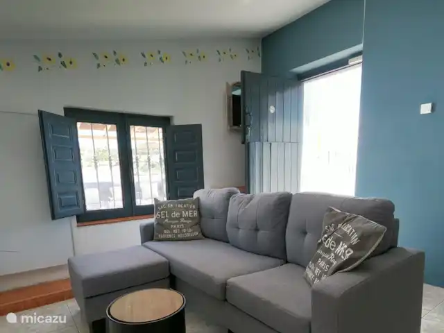 Cortijo naturista con vistas en España, Andalucía, Oria - apartamento Apartamento con sala de estar