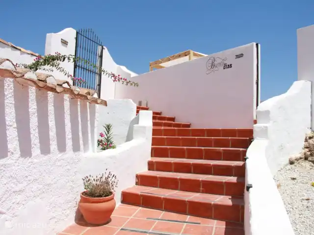 Cortijo naturista con vistas en España, Andalucía, Oria - apartamento Entrada a la piscina