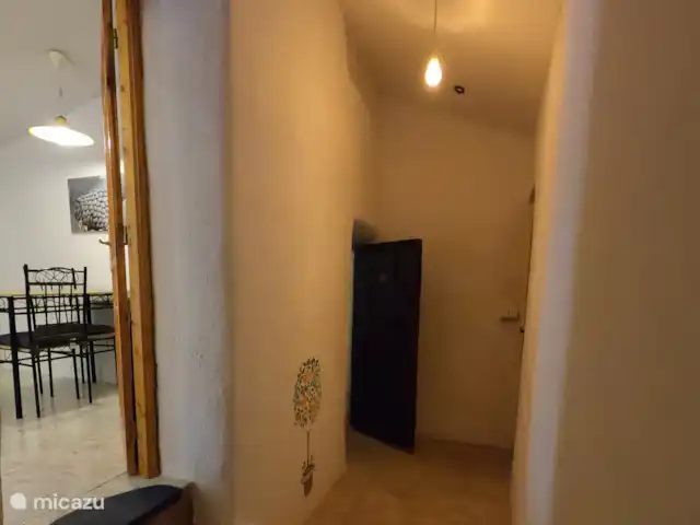 Cortijo naturista con vistas en España, Andalucía, Oria - apartamento Pasillo apartamento grande