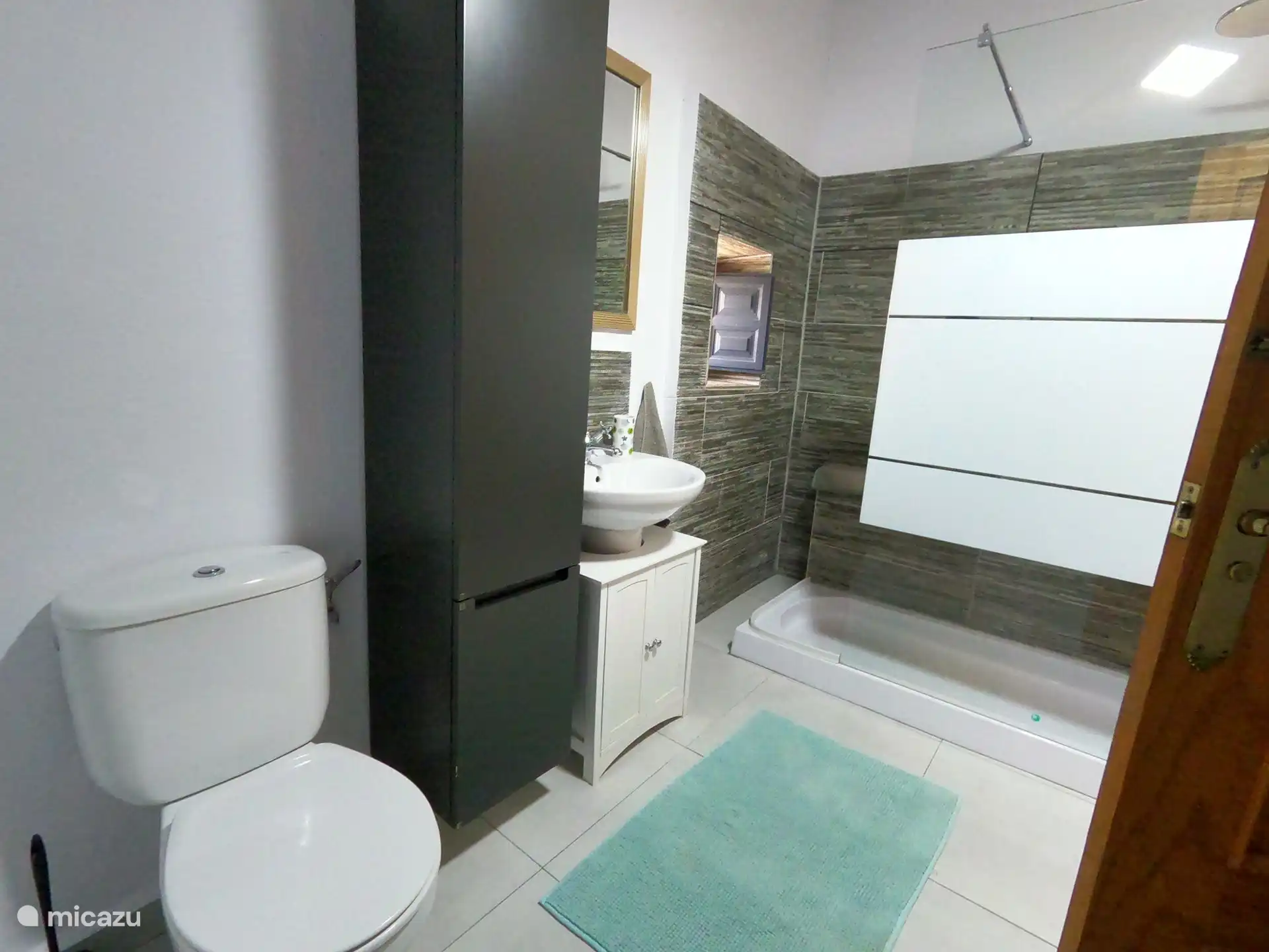 Badezimmer große Wohnung