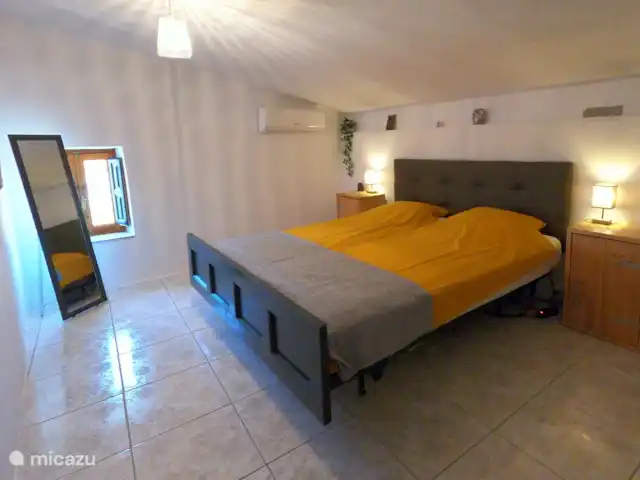 Cortijo naturista con vistas en España, Andalucía, Oria - apartamento Dormitorio apartamento grande
