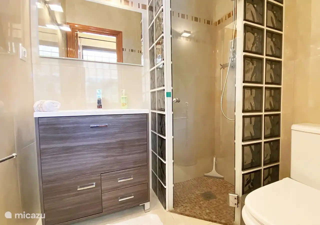 Deuxième salle de bain