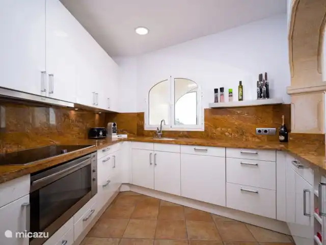 Villa Bahia del Portet | Moraira  huren in Spanje, Costa Blanca, Moraira - villa Villa Bahia de Portet in Moraira heeft een compleet ingerichte keuken