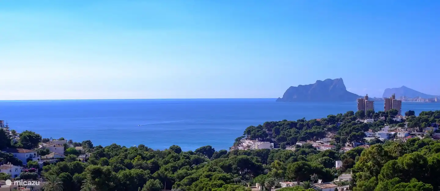 Breathtaking views from Villa Bahia del Portet in Moraira