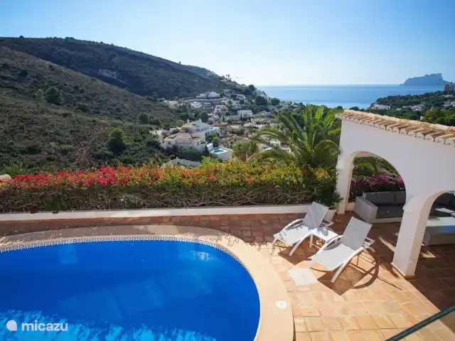 Villa Bahia del Portet | Moraira  huren in Spanje, Costa Blanca, Moraira - villa Ook vanaf het zwembad is er een prachtig zicht op de baai van El Portet in Moraira