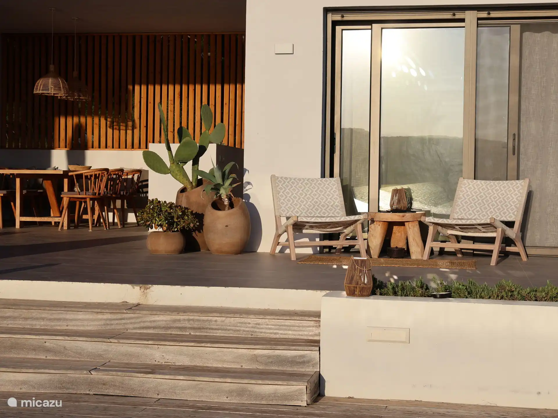 Relax stoelen op boventerras