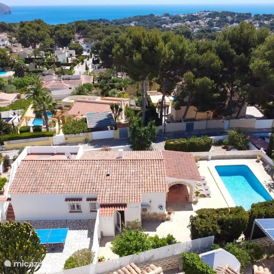 Die Villa Alicia in Moraira bietet Platz für 6 Personen