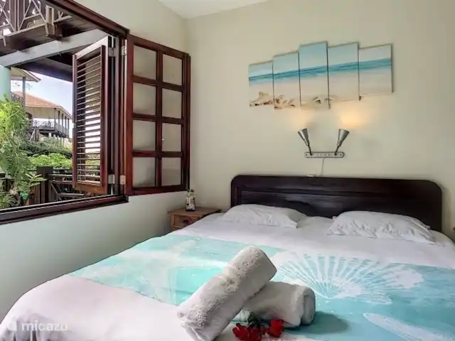 Belle villa sur Blue Bay | Curaçao, Curaçao-Centre, Blue Bay - villa Chambre des maîtres avec salle de bain privée