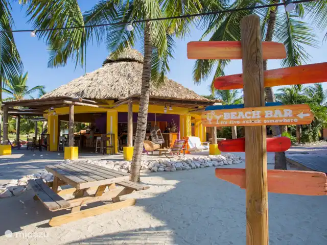 Belle villa sur Blue Bay | Curaçao, Curaçao-Centre, Blue Bay - villa Bar de plage avec de délicieux cocktails