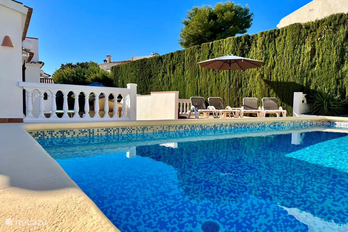 Holiday villa Lara in Moraira on the Costa Blanca has its own swimming pool in the garden