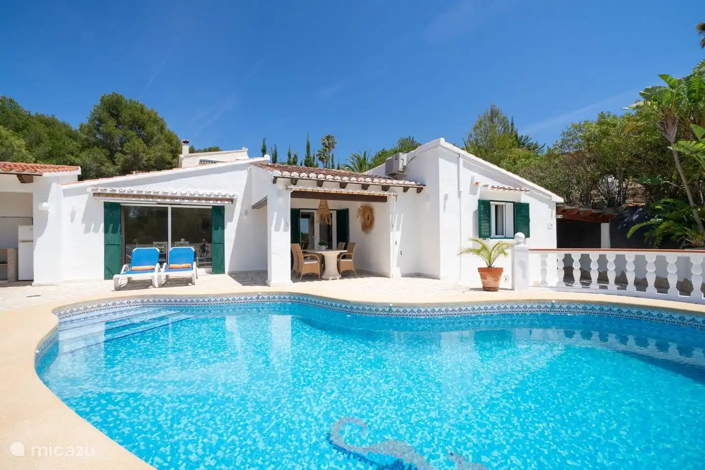 Villa Naranja in Moraira can accommodate 6 people