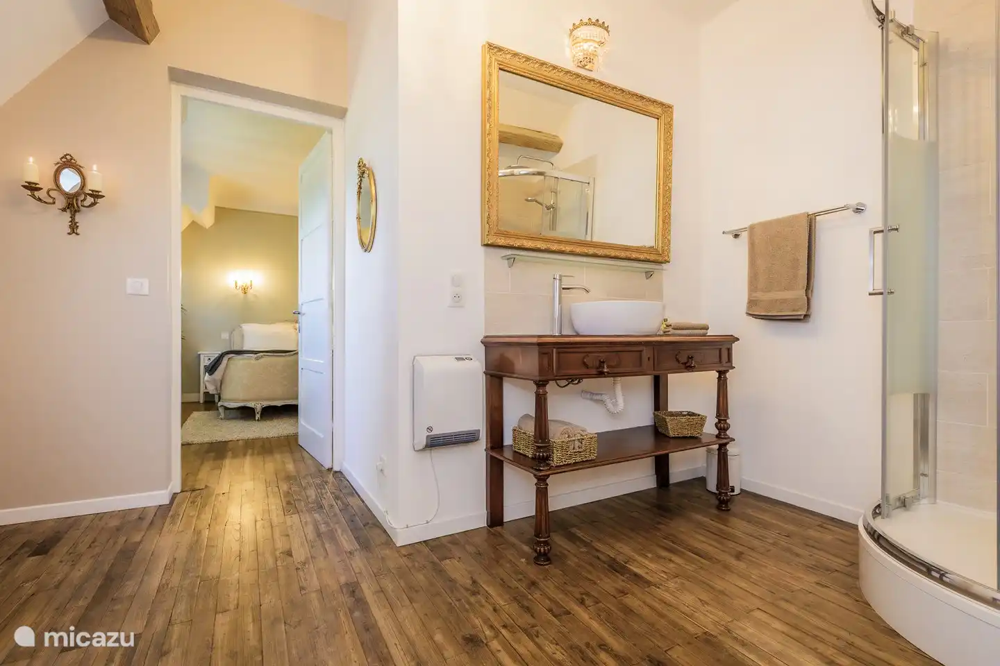 Villa Verte Das Zimmer Haas in Frankreich, Haute-Vienne, Saint-Mathieu - Bed & Breakfast