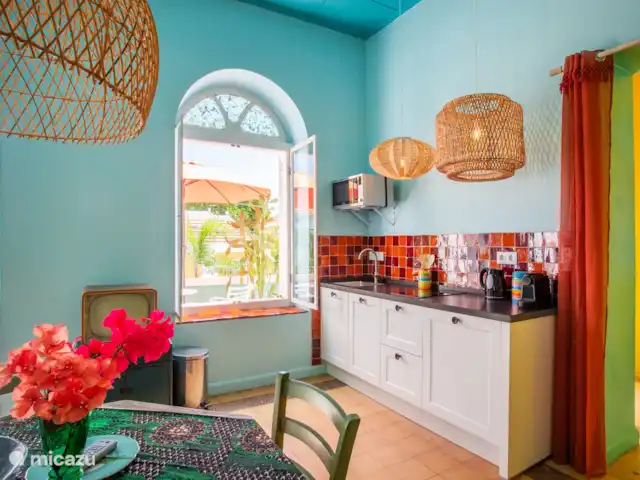 Appartement coloré à Otrabanda | Curaçao, Curaçao-Centre, Willemstad - maison de ville cuisine