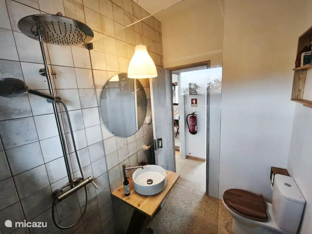 Regen über den Steinen