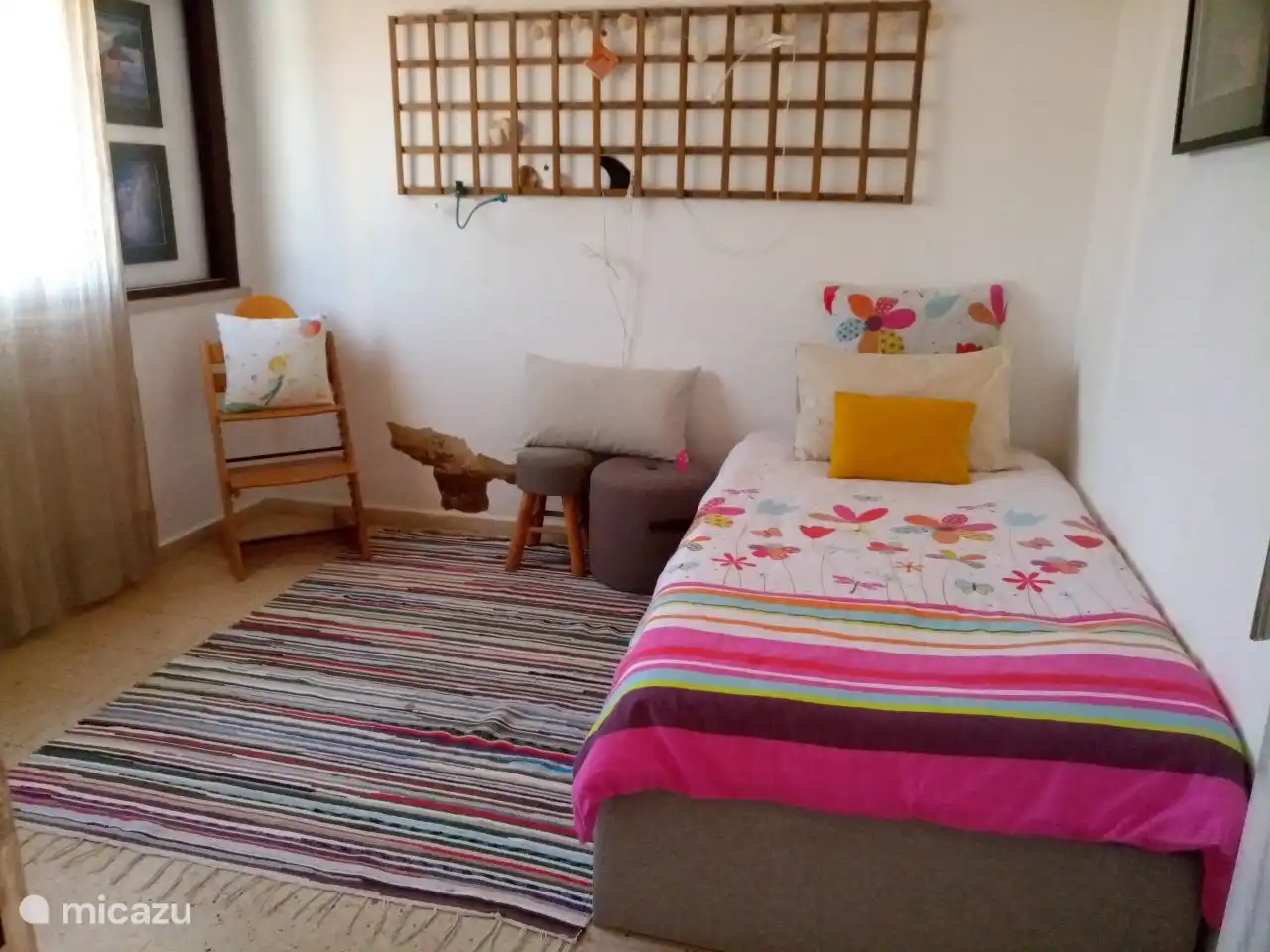 Habitación 2: con 1 cama individual