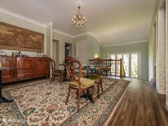 Villa Verte La chambre Vos en Francia, Alta Viena, Saint-Mathieu - alojamiento y desayuno la sala de desayuno