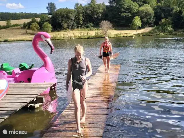 Seepark Kirchheim Huize Kok huren in Duitsland, Hessen, Reimboldshausen (Kirchheim) - vakantiehuis Lekker wakeboarden, waterskiën of bootje varen met een leuk terras en een lekker drankje erbij !